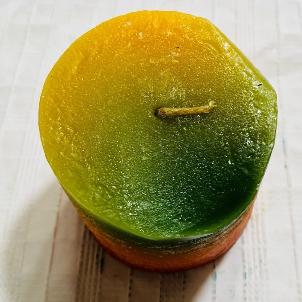 Handcrafted Timber Scented Candle (Orange/Green)‎ - Picture 8 of 11